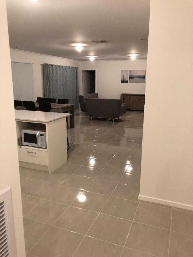 Apple House Tarneit North Apartment Exterior photo